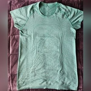 Lululemon Swiftly Tech Tee Sz 12